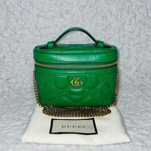 Gucci GG Embossed Matelasse Quilted Leather Vanity Mini Bag in Green 723770